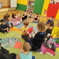 8261013a-f373-439e-b87f-6052657291e2