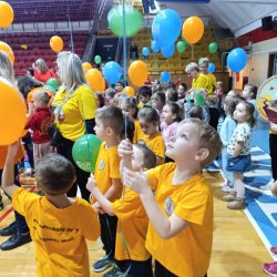 8ca01d75-f5fc-441a-b920-12d95a43d65b