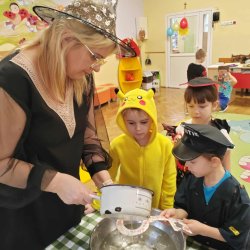 bb053a2c-4aa7-4785-bf5f-9d3d3d508f87