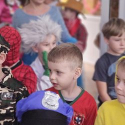 da5fa105-8614-47ad-a6b2-8d16e500ac34_9_11zon