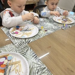 Bożonarodzeniowe warsztaty w MDK-u - grupa „Plastusie” 