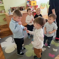 messenger_creation_5c13b295-55a8-425c-956f-130db5b11a0e